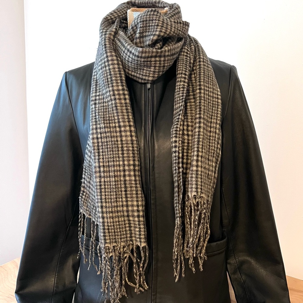 H&M Gray Plaid Winter Scarf